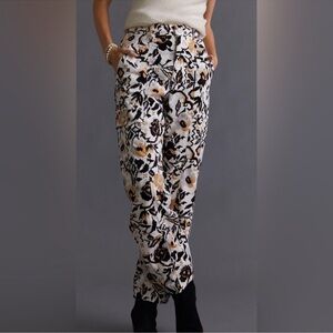 Anthropologie Floral HighWaist Tapered Cargo
Corduroy Velour Barrel Pant Size 4